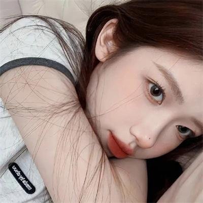 向上猴子海报